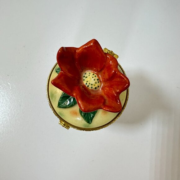 VTG Bombay Co Porcelain Victorian Floral Tulip Trinket Box Hinged Lid w/ Candle - Picture 2 of 9